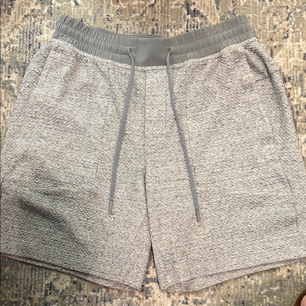 Men's Gray Lululemon Ease the Day sweat shorts size medium 7” inseam